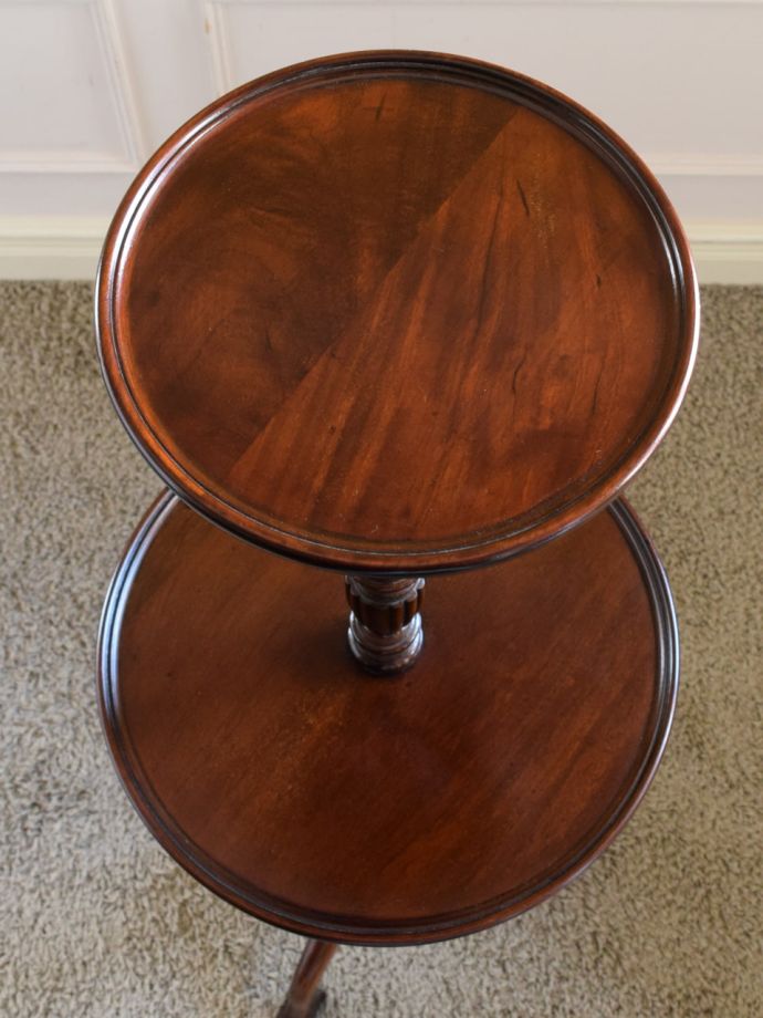 アンティークのテーブルの天板