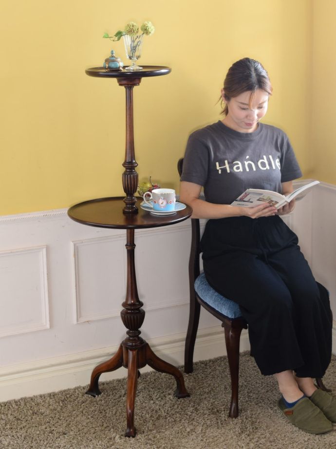 アンティークのダムウェイターテーブル