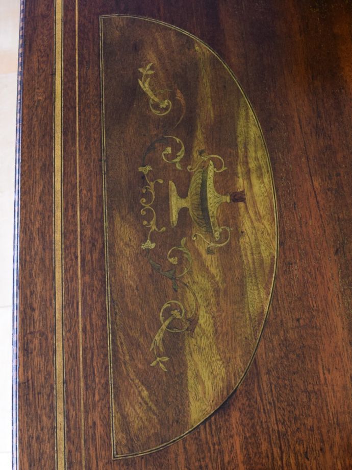 ドレッサーの天板