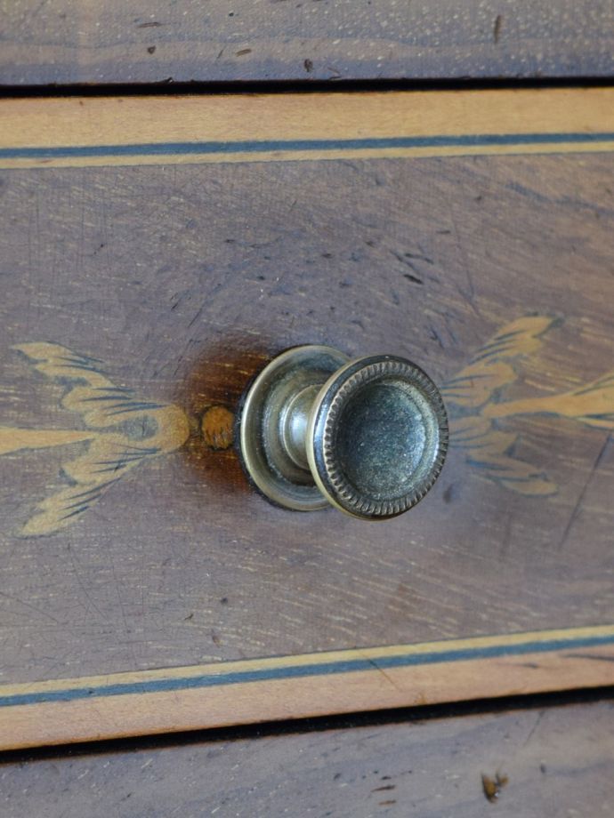 アンティーク家具の取っ手
