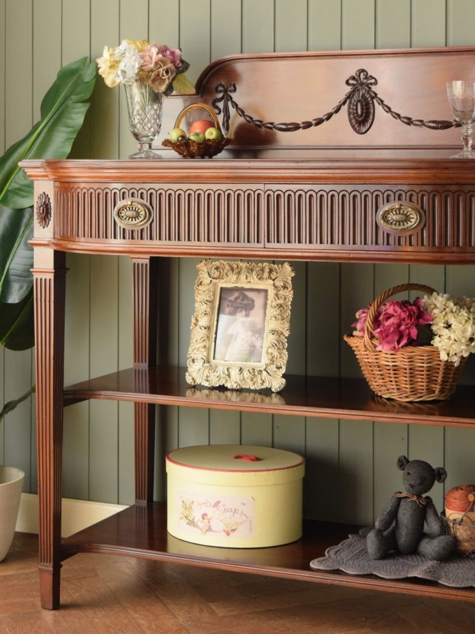 彫の美しさに惚れ惚れ…