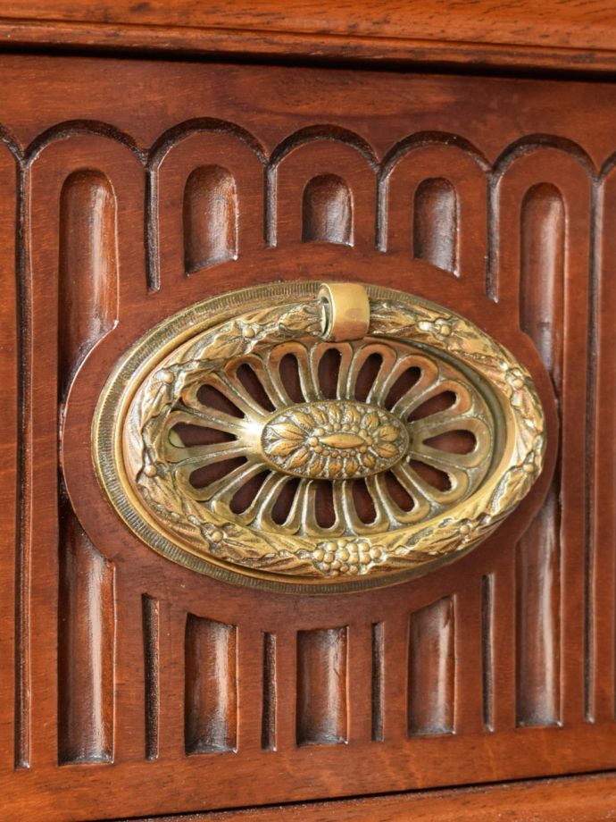 アンティーク家具の取っ手