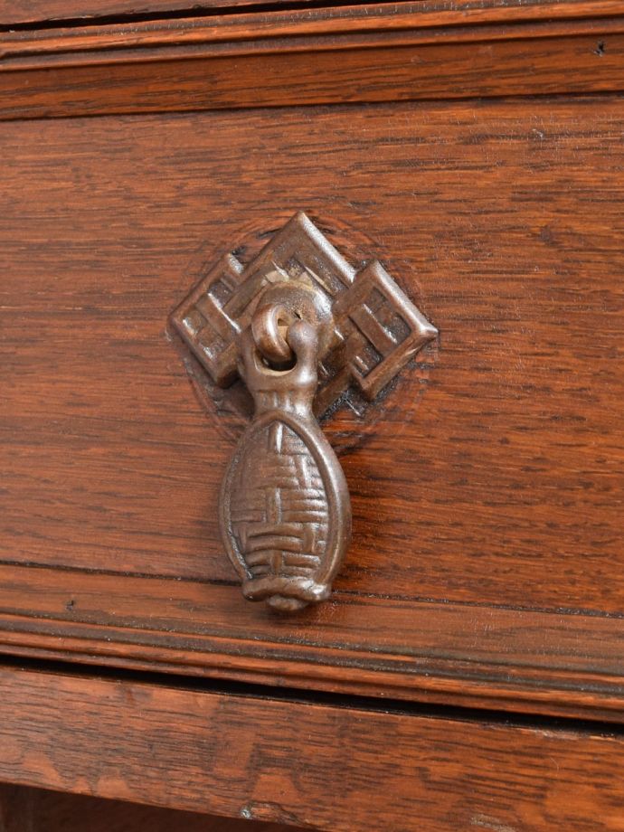 アンティーク家具の取っ手