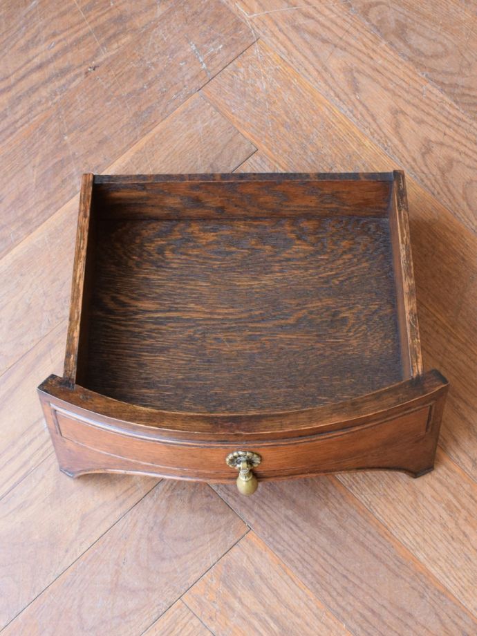 コンソールテーブルの引き出しの中