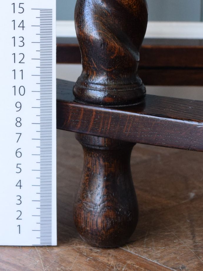アンティーク家具の脚
