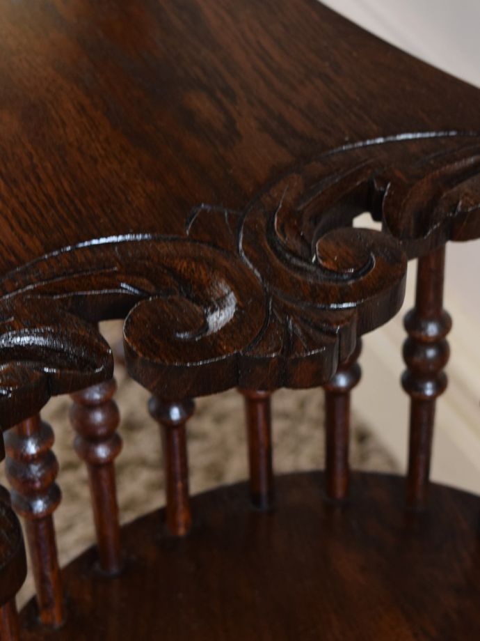 サイドテーブルの装飾