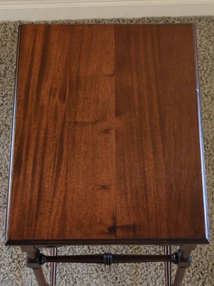 オケージョナルテーブルの天板