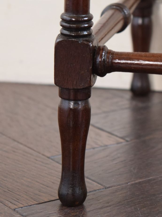 アンティーク家具の脚