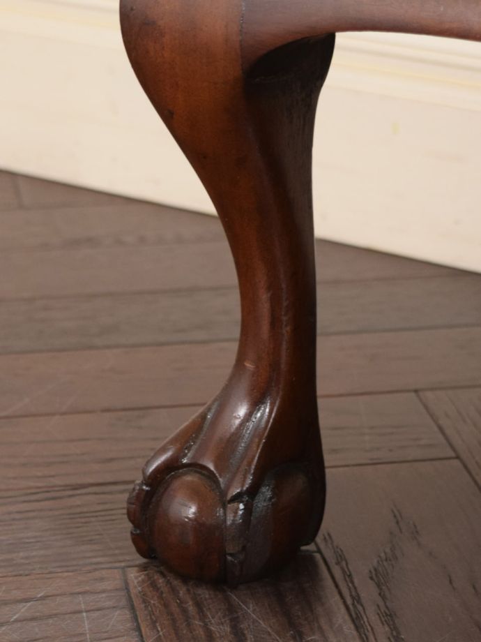 アンティーク家具の脚