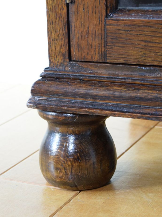 サイドバイサイドの脚