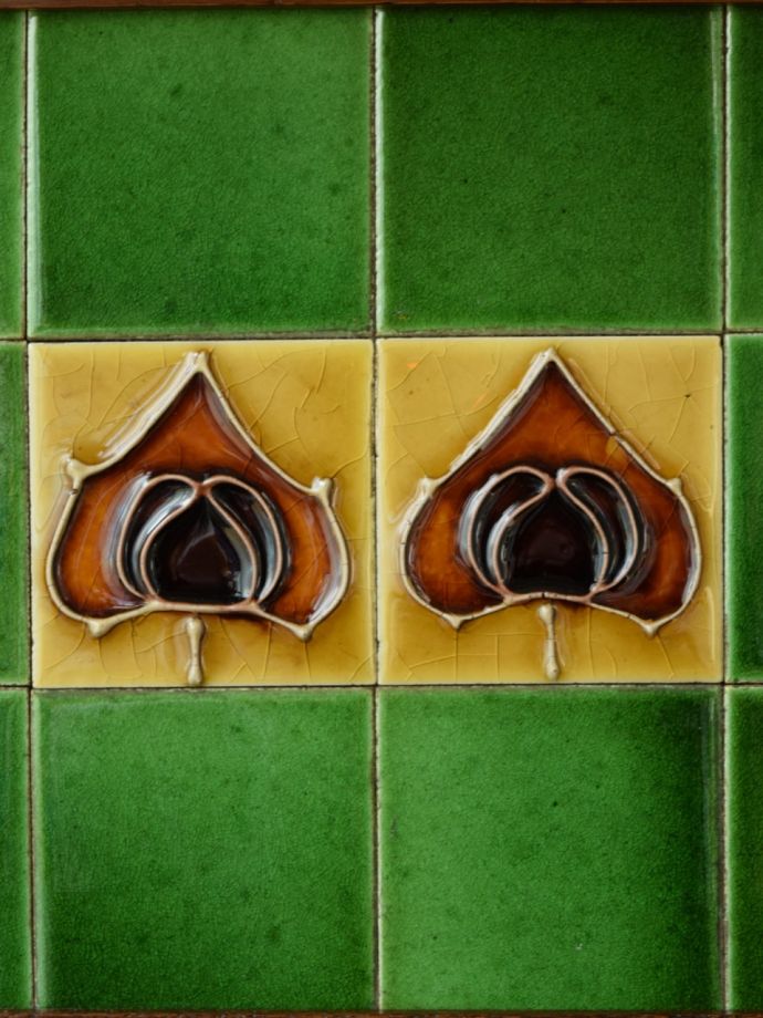 アンティークのタイル