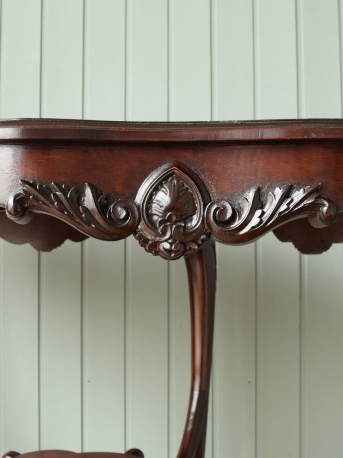 オケージョナルテーブルの装飾