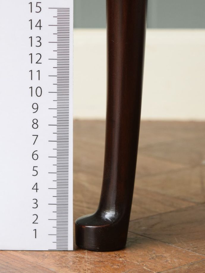 アンティーク家具の脚