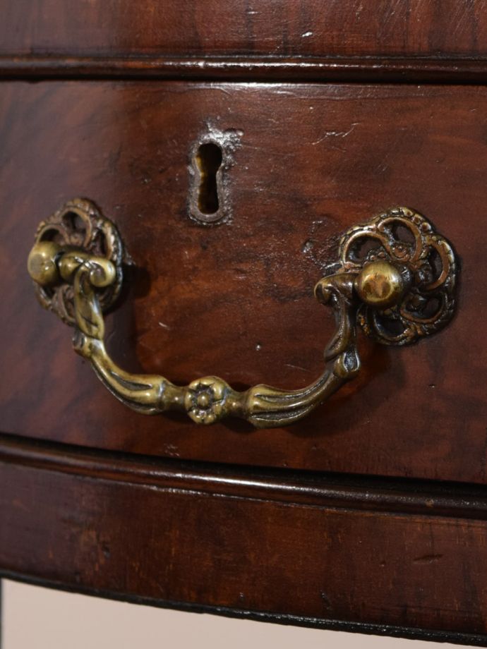 アンティークデスクの取っ手