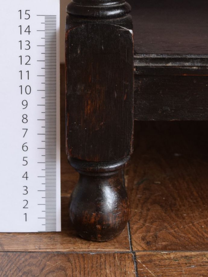 アンティーク家具の脚