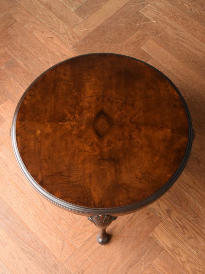 アンティークのテーブルの天板