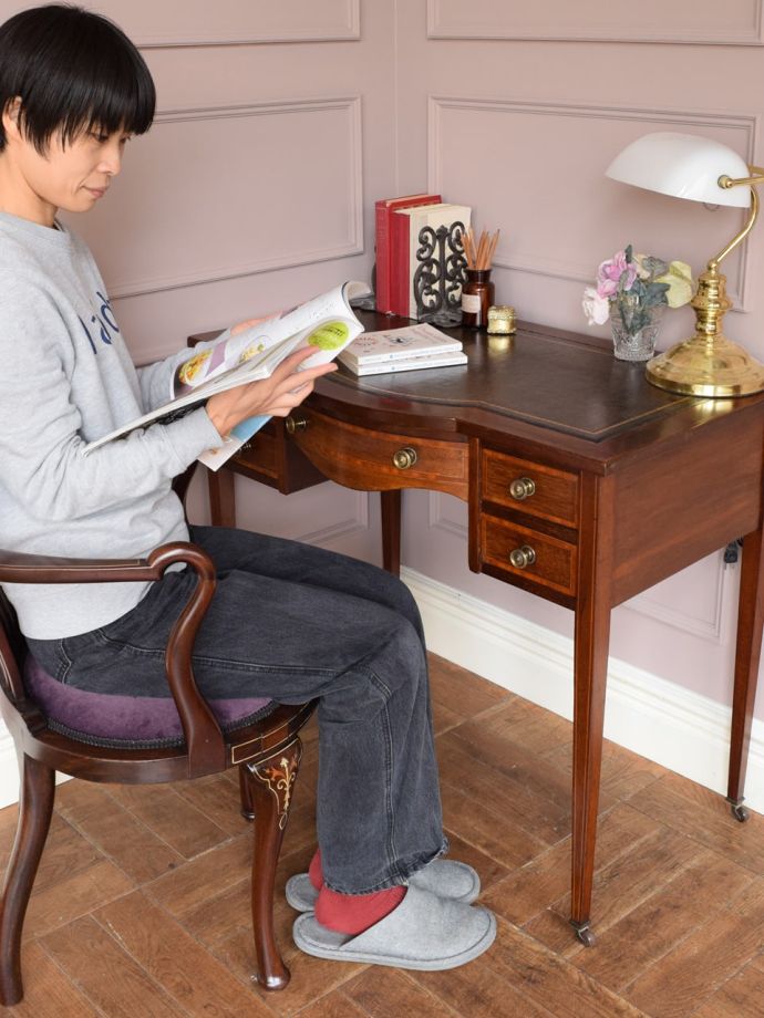 書斎机で楽しむ贅沢な時間