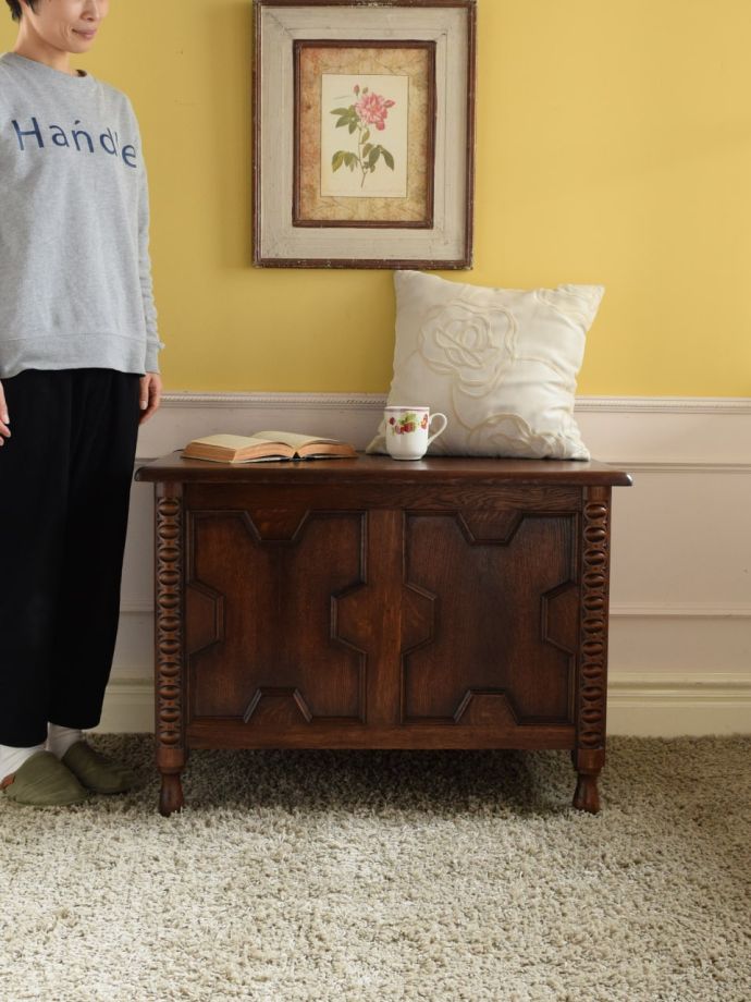 アンティークのブランケットボックス