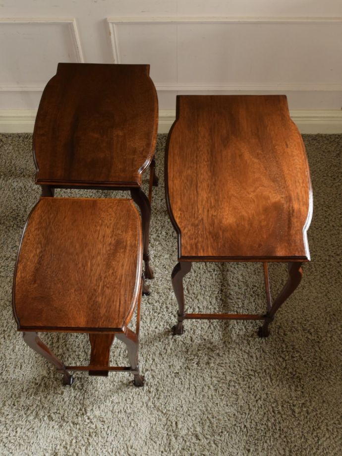 アンティークのテーブルの天板