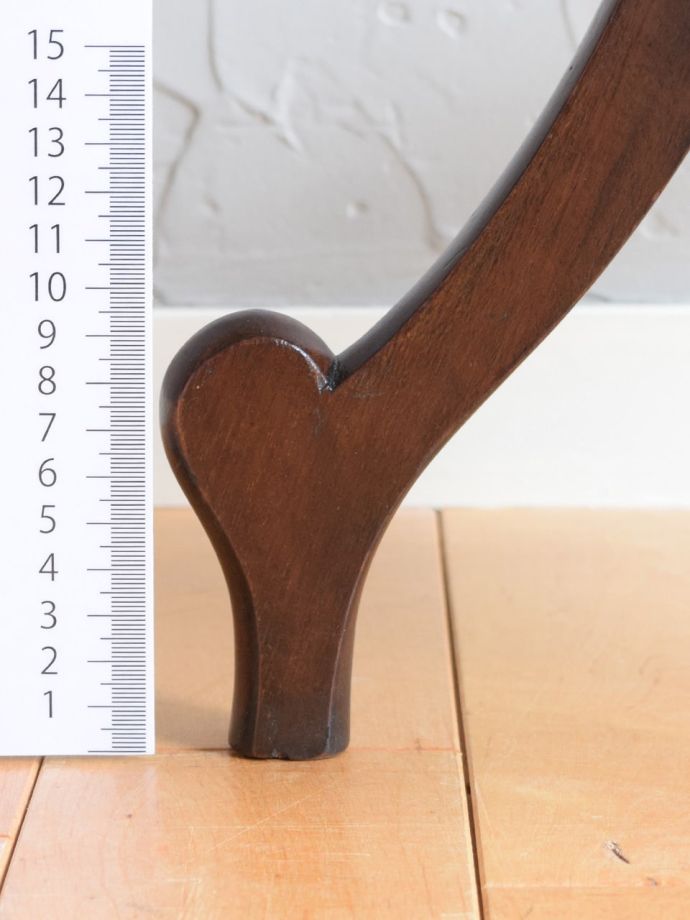 アンティーク家具の脚