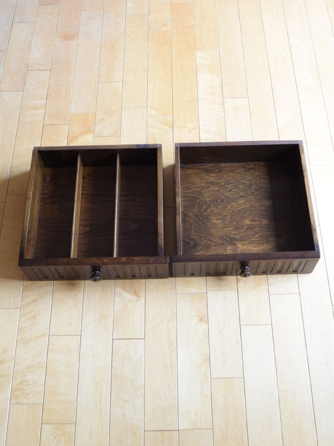 オープンシェルフの引き出しの中