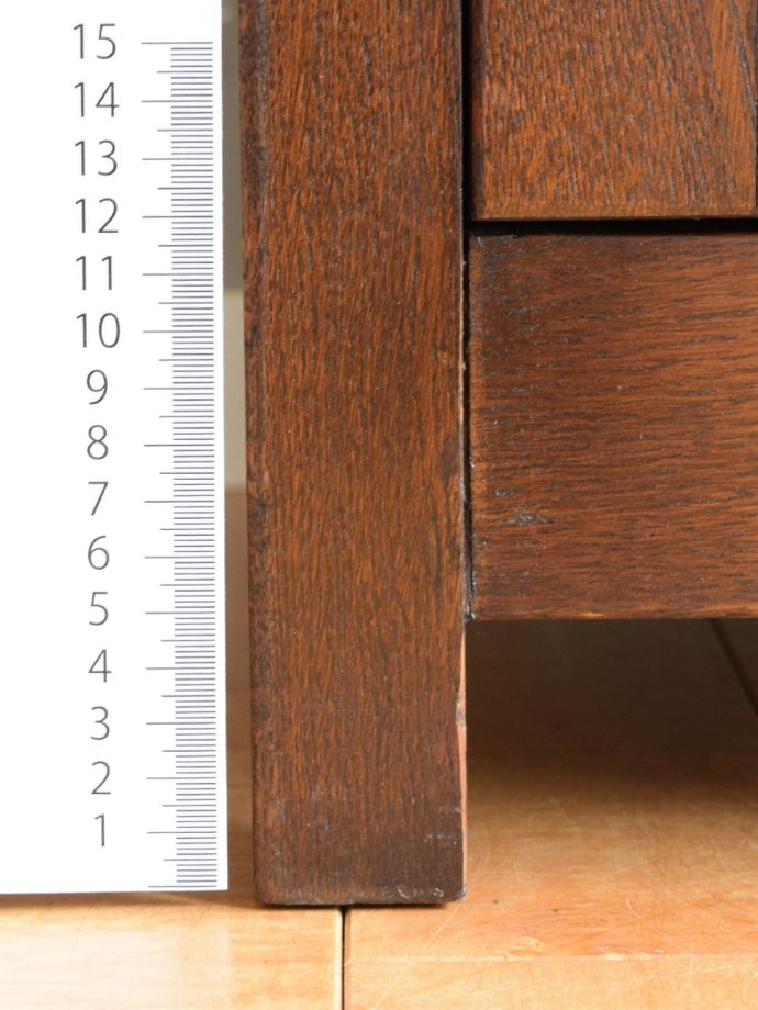 アンティーク家具の脚