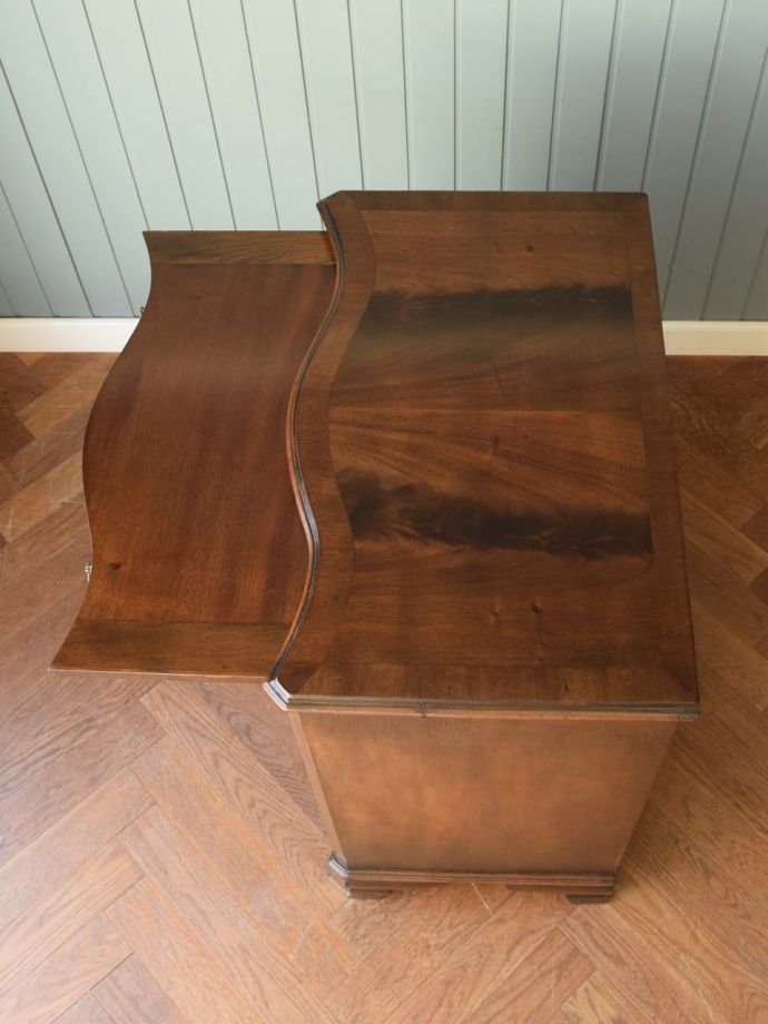 おしゃれなチェストの天板