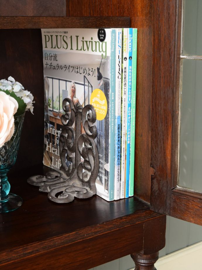 収納たっぷりのキャビネット