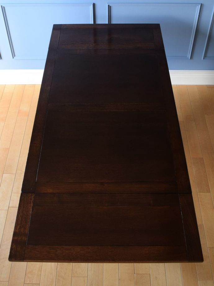 伸長式ダイニングテーブルの天板