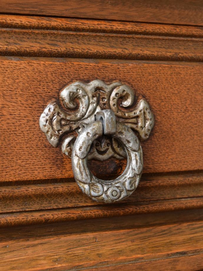 アンティーク家具の取っ手