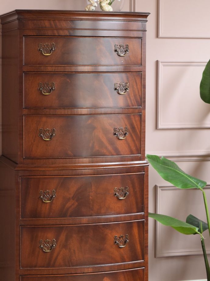 アンティークチェストの美しい木目