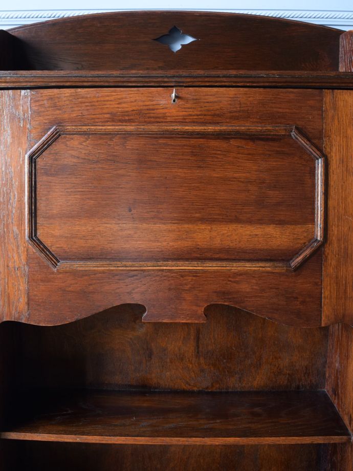 アンティークらしい装飾