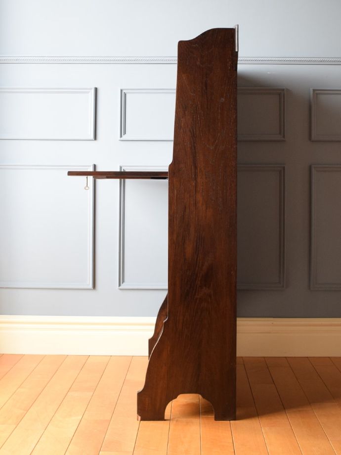 ビューローの側面