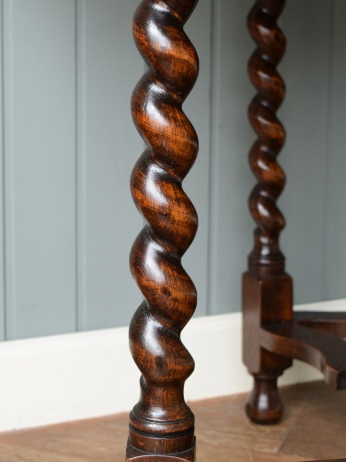 アンティークらしい装飾