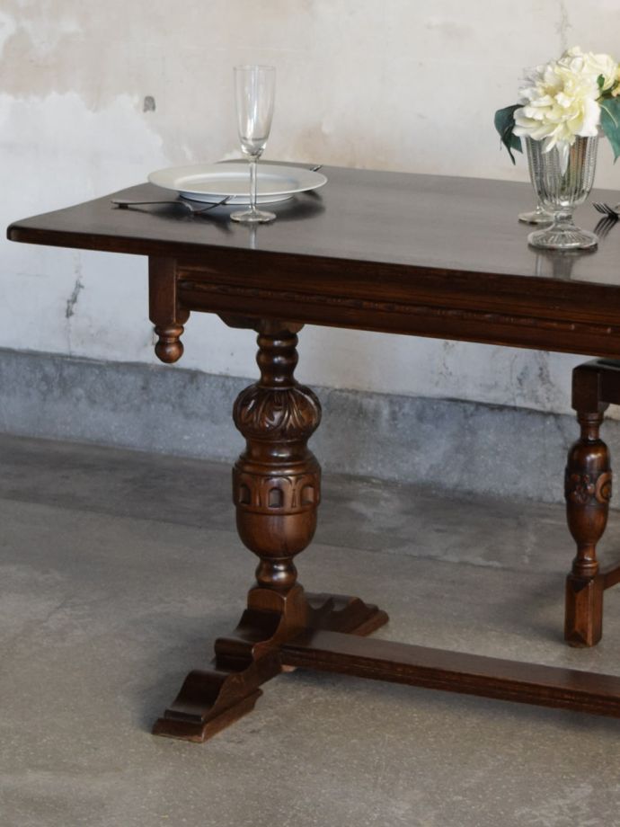 アンティーク家具の脚