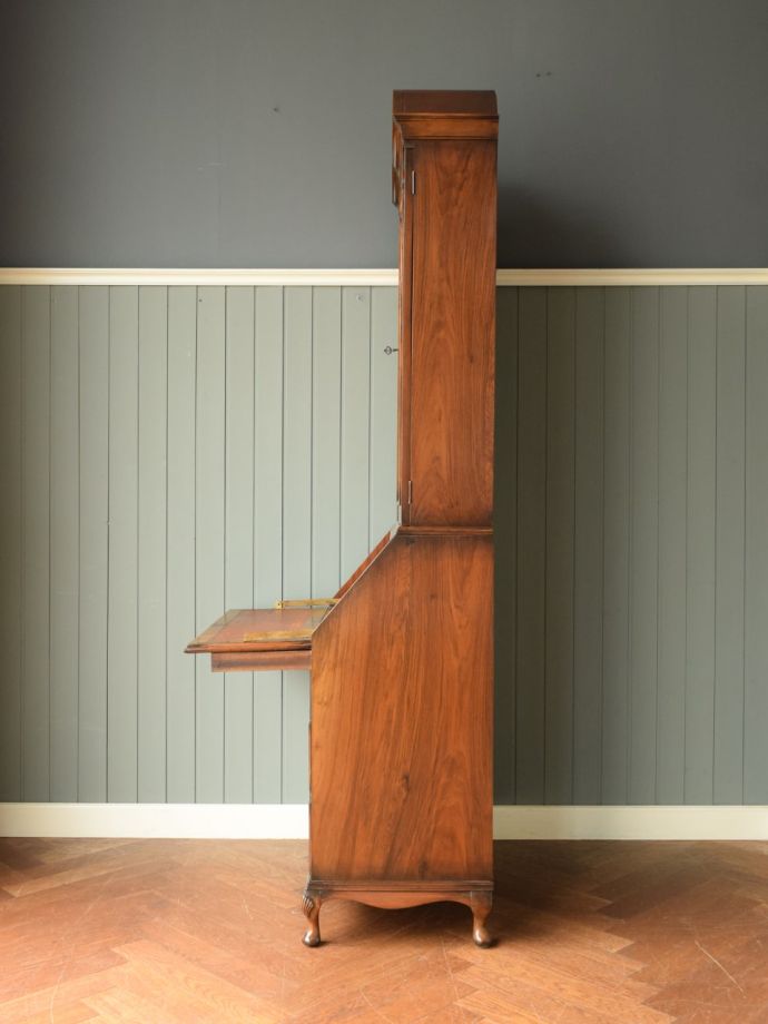 ビューローの側面