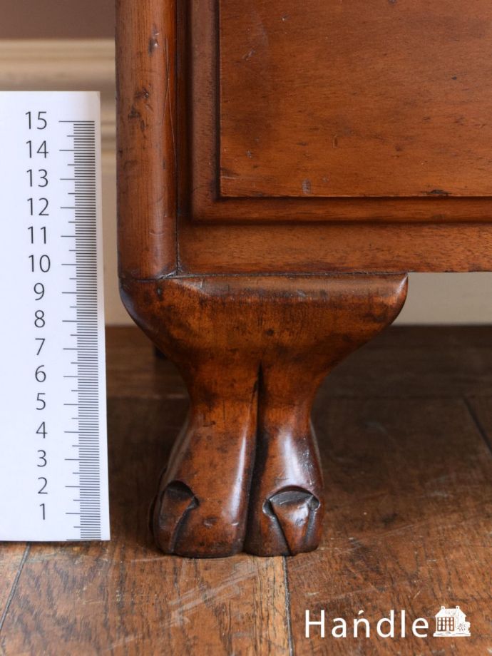 アンティーク家具の脚