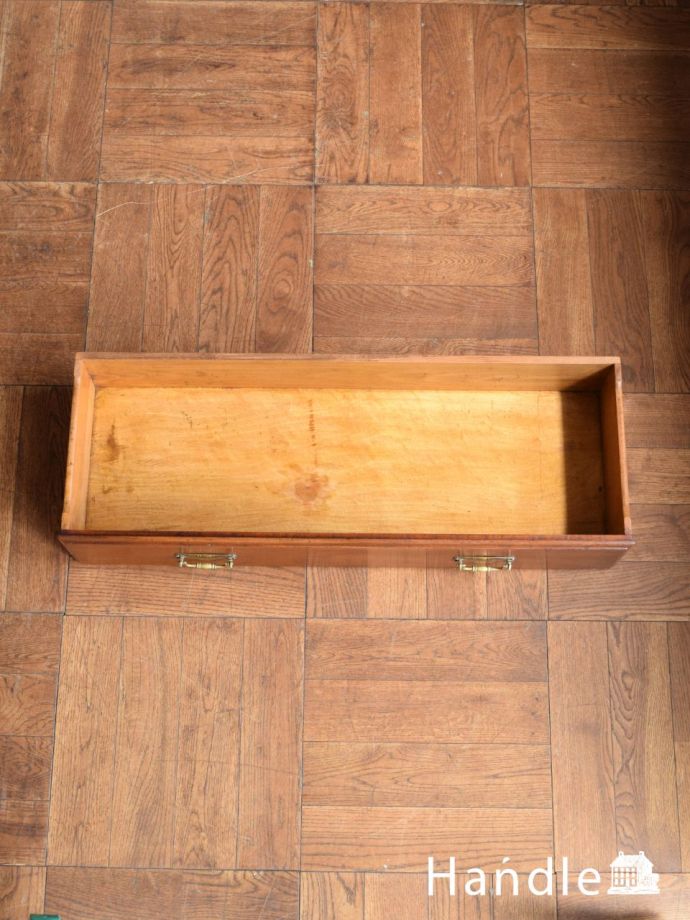 キャビネットの引き出し