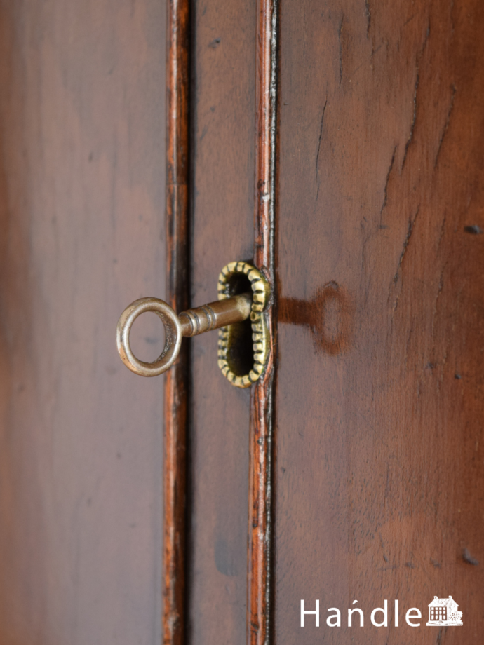 アンティーク家具の鍵