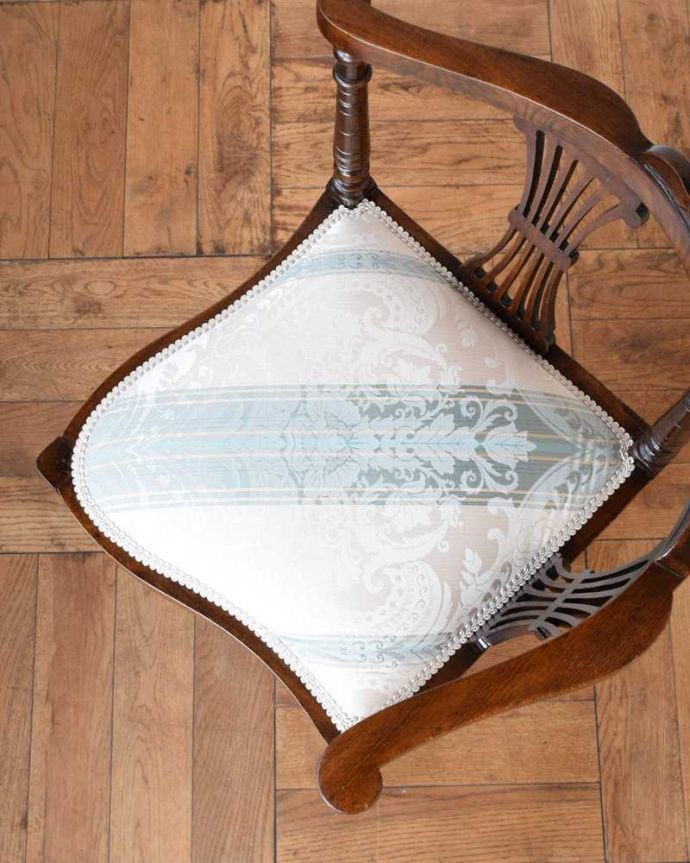 アンティーク椅子の座面