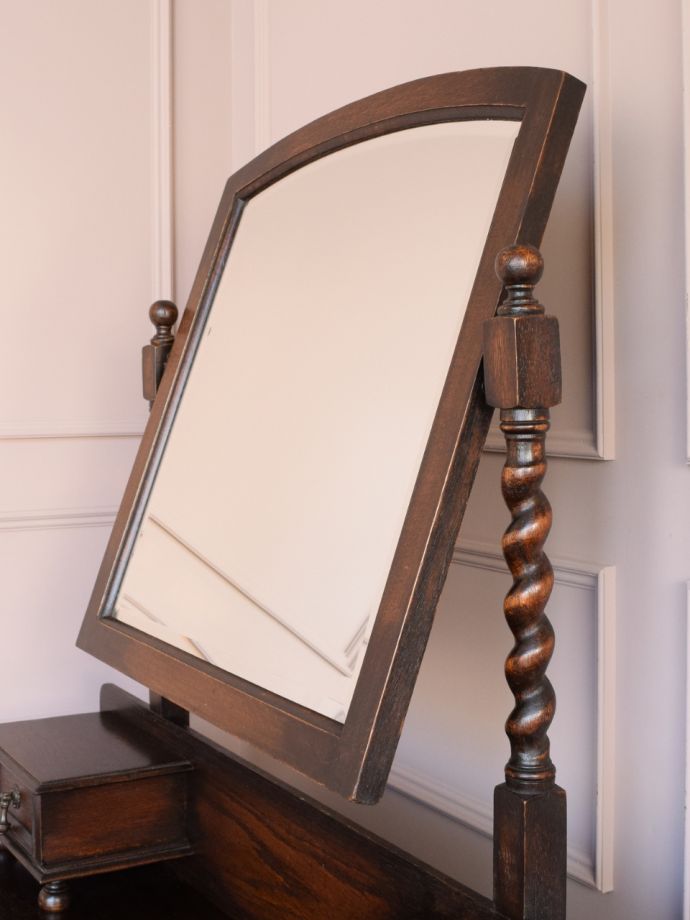 アンティークの鏡