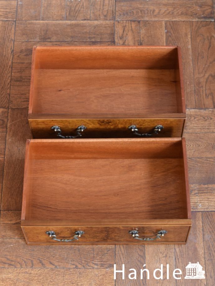 キャビネットの引き出し