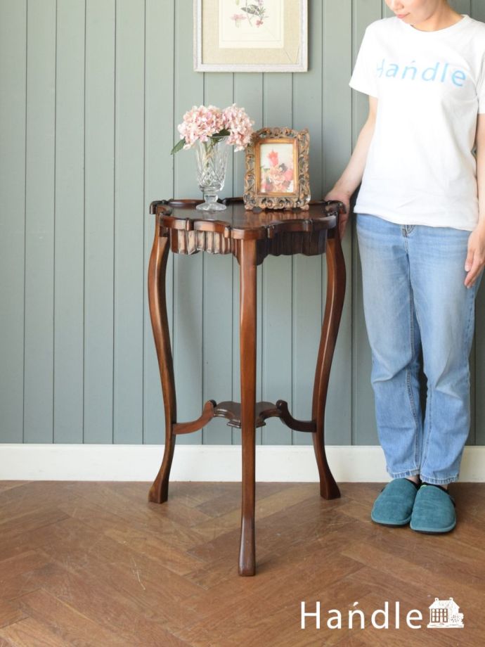 アンティークのプランツスタンド