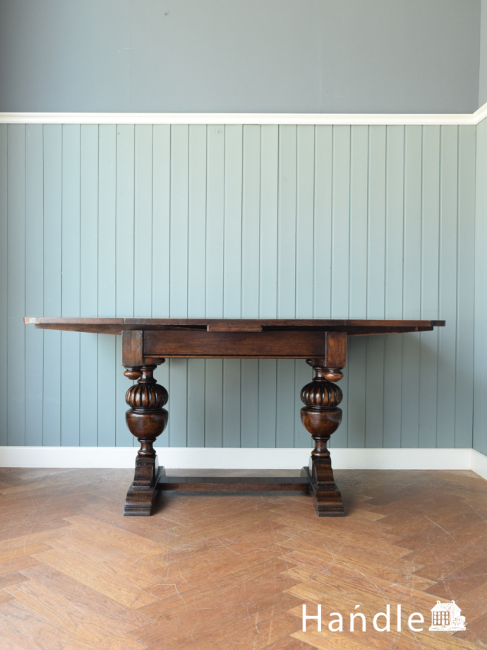 便利なドローリーフテーブル