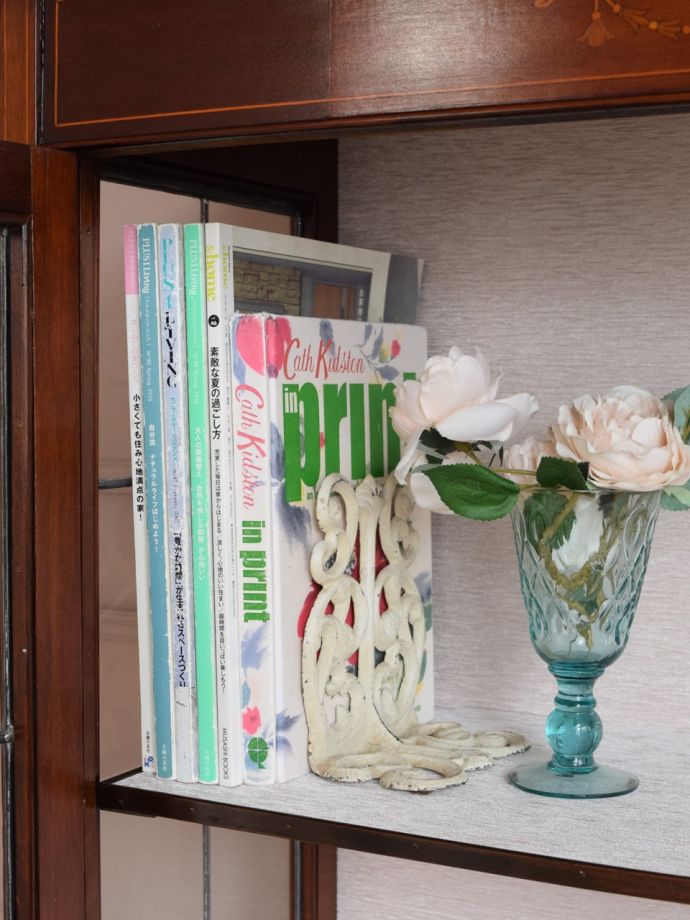 収納たっぷりのキャビネット