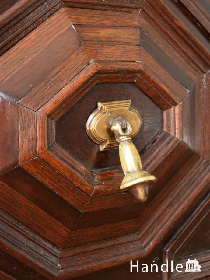 アンティーク家具の取っ手
