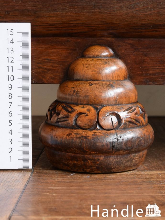 アンティーク家具の脚