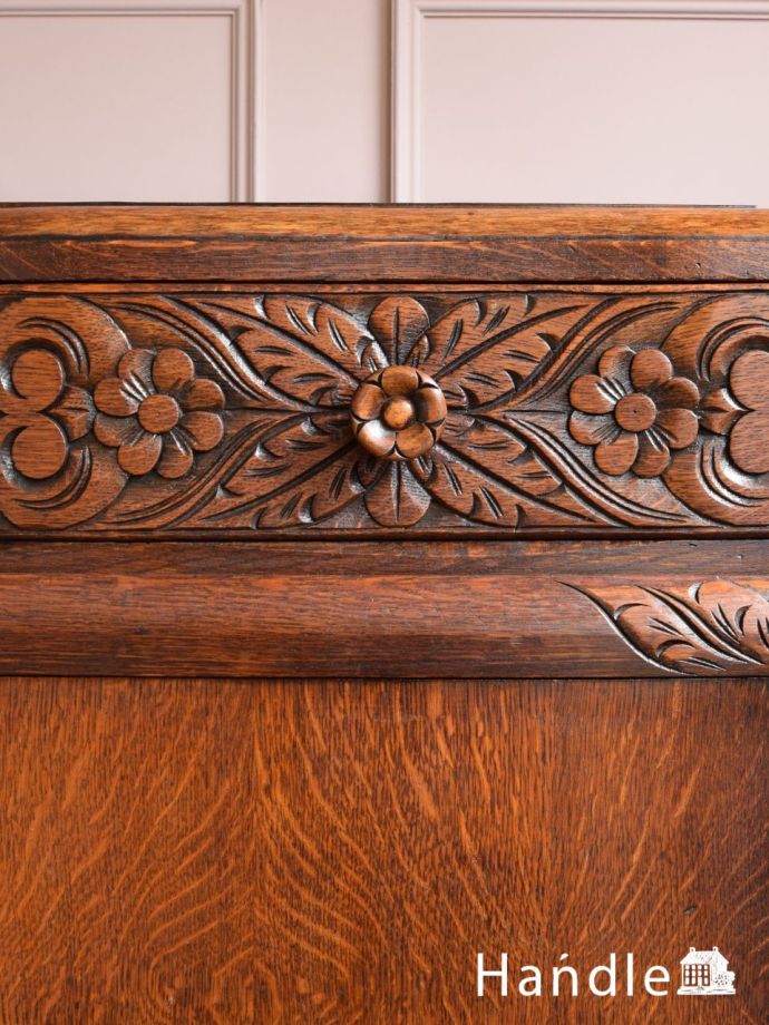 サイドボードの装飾