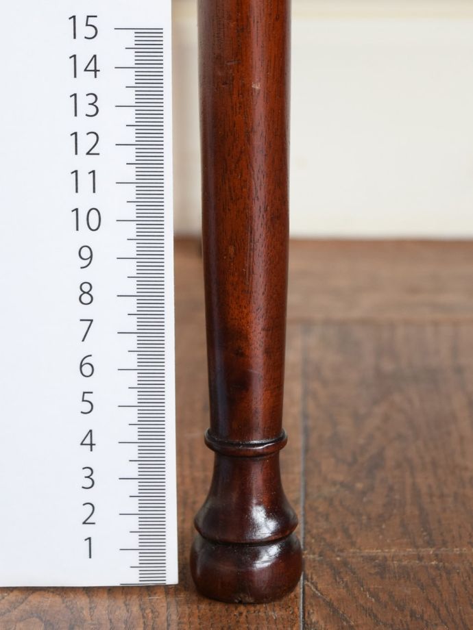 アンティーク家具の脚