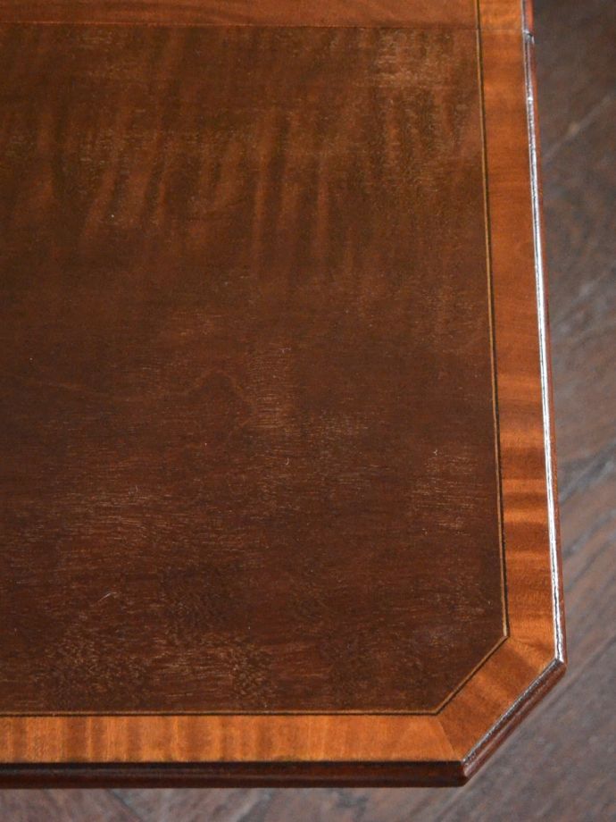 アンティークらしい木目